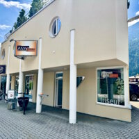 Friseur Haargenau von außen