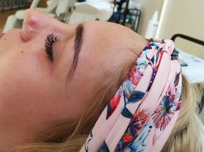 Haargenau Wimpernverlängerung